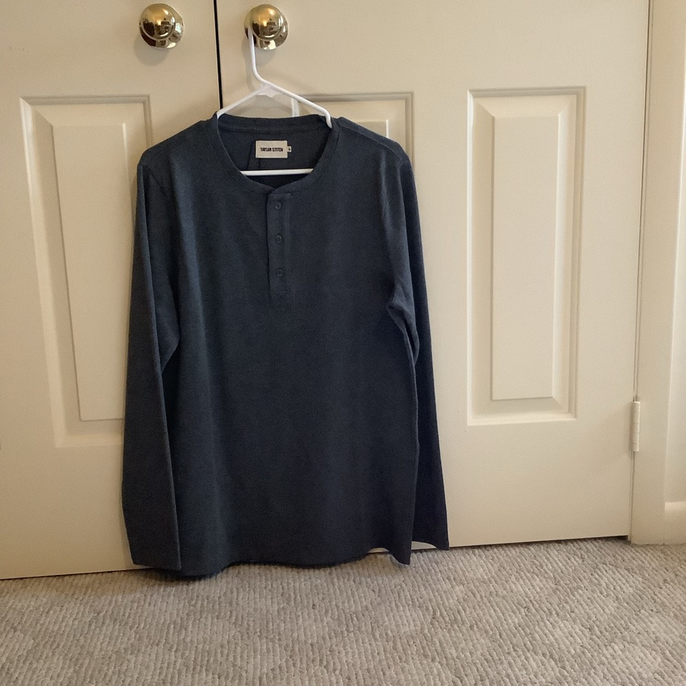 Taylor Stitch Charcoal Heavy Bag LS Henley Size Medium